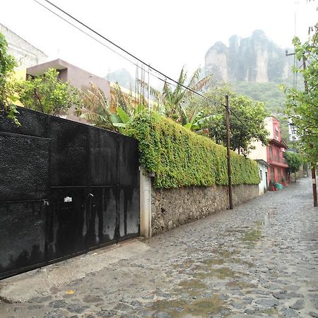 Posada Los Robles Tepoztlán Exterior photo